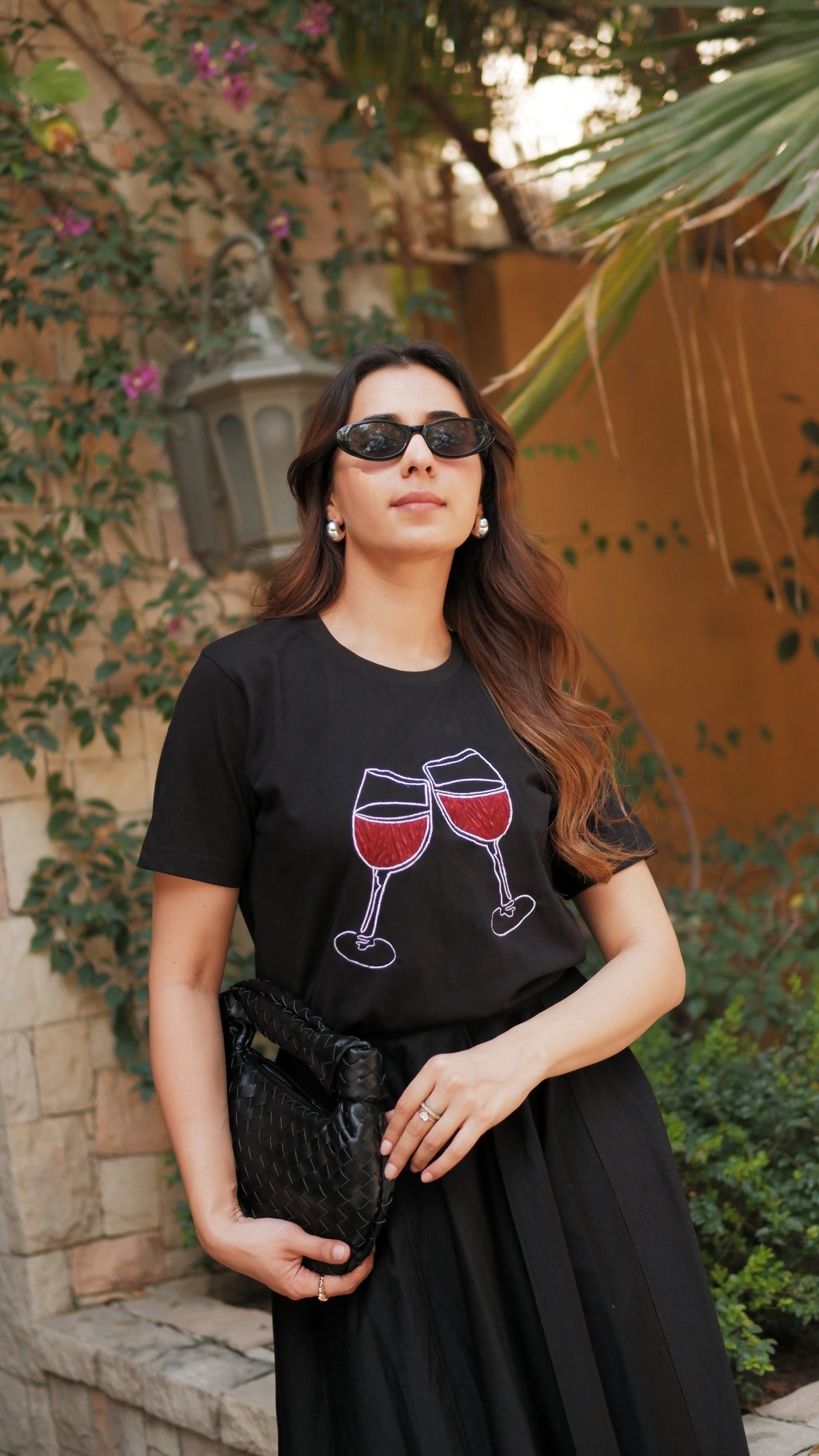 WINE EMBROIDERED TSHIRT